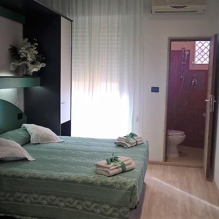 Hotel Tre Stelle Rimini Luaran gambar