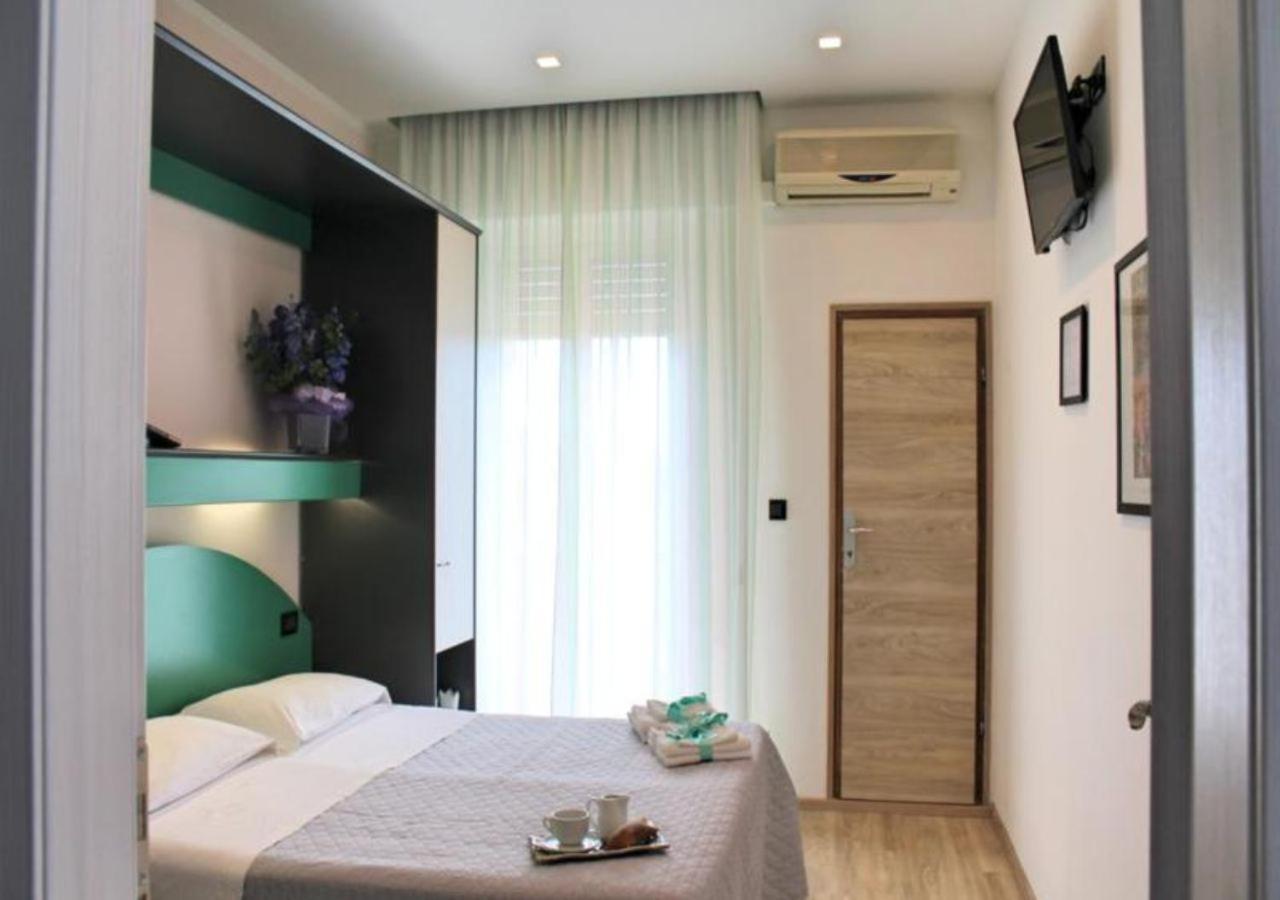 Hotel Tre Stelle Rimini Luaran gambar