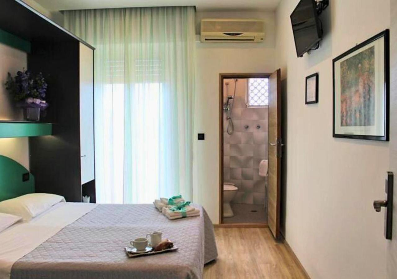 Hotel Tre Stelle Rimini Luaran gambar
