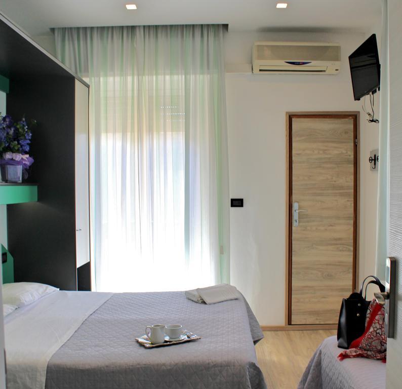 Hotel Tre Stelle Rimini Luaran gambar